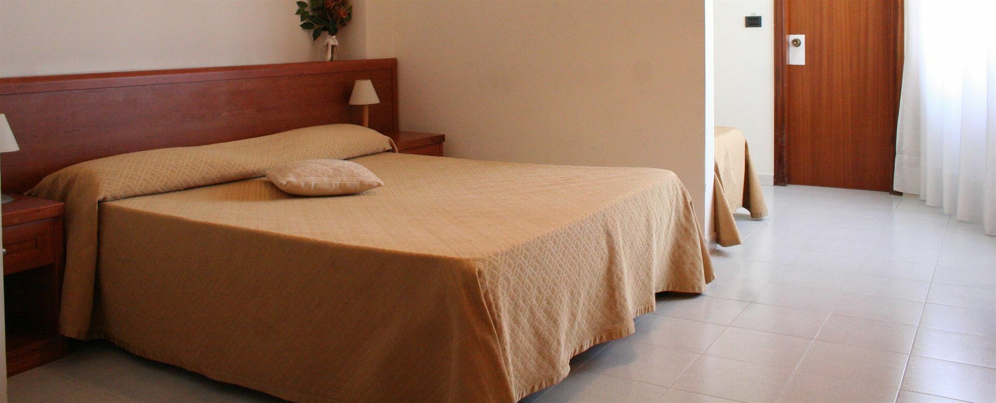 Hotel Carosello Pontecagnano Luaran gambar